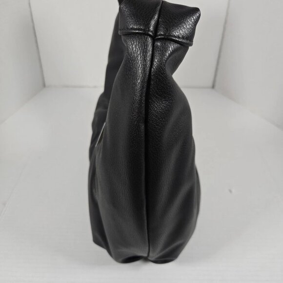 Oversized Crescent Shoulder Bag - Universal Thread Black - Picture 5 of 8